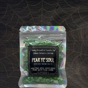Pear Ye' Soul Sizzling Room Salt Crystal Potpourri: Anjou Musk Amber - Mini